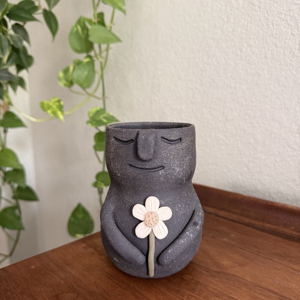 Small Gray Ceramic Face Planter Pot Round 6 in Indoor Drainage Hole